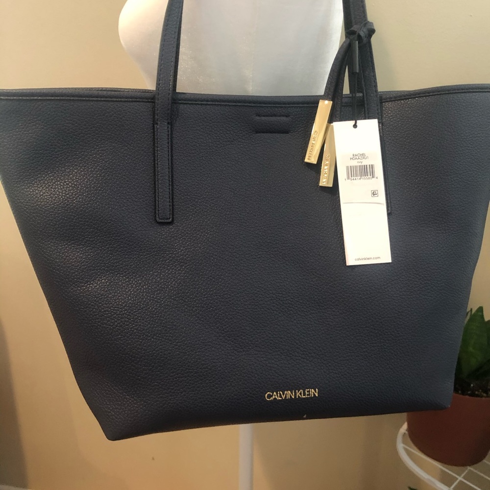 🗣SALE💥Calvin Klein Rachel reversible tote/pouch